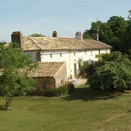 Maison De 5 Avec Piscine Partagee Jardin Amenage Et Wifi A Vincent La Chatre *