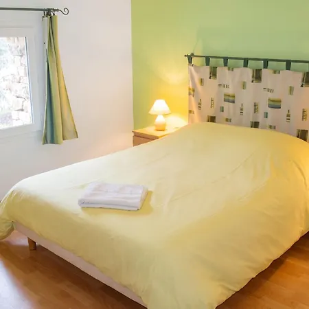Maison De Charme Avec Piscine Et Jardin à Saint-vincent-la-châtre * Saint-Vincent-la-Châtre