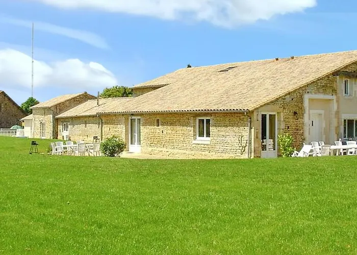 펜션 Maison De Charme Avec Piscine Et Jardin A