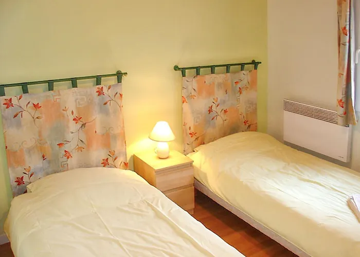 Maison De Charme Avec Piscine Et Jardin A