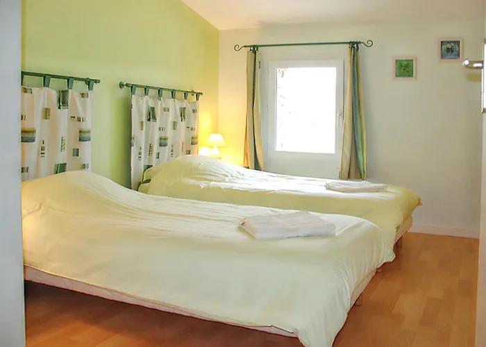 Maison De Charme Avec Piscine Et Jardin A 펜션 *